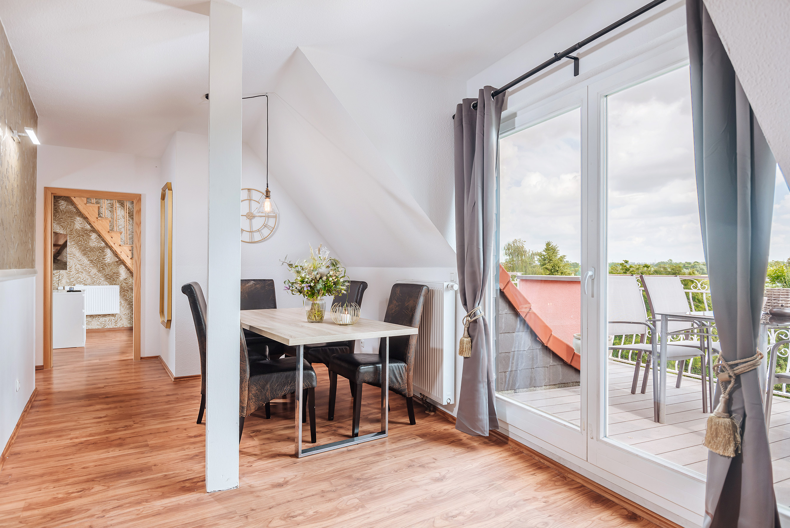 Monteurwohnung - Badezimmer: eigenes Bad - Mecklenburg-Vorpommern - Beispiel: Dachgeschoss - WOTERKANT Apartments - Petridamm