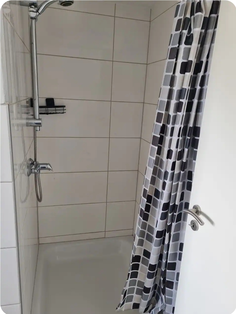 Monteurzimmer: Gemeinschaftsbad - Gästezimmer Rauw 