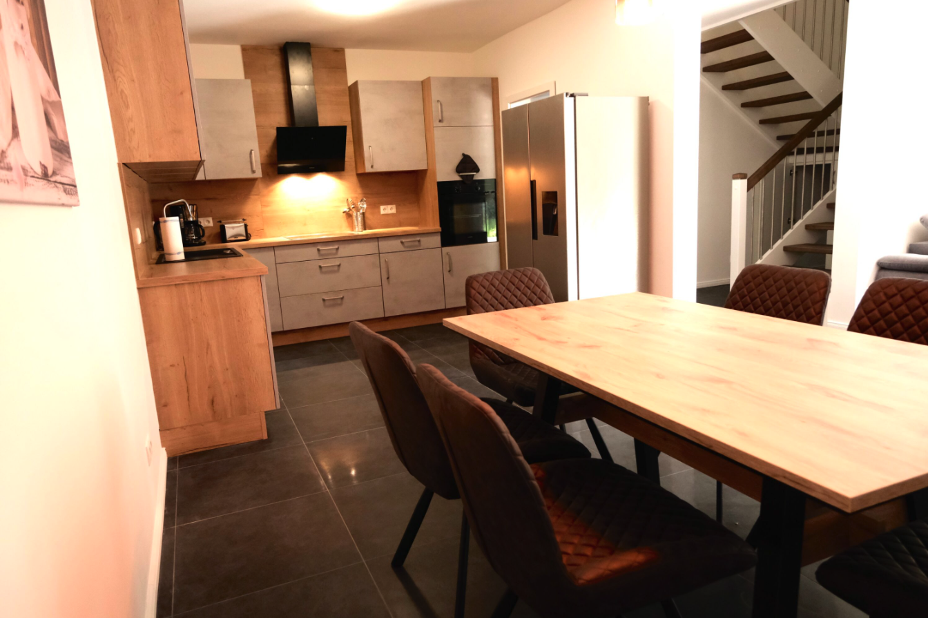 Monteurwohnung - Bettwäsche: Bettwäsche inklusive - Sächsische Schweiz - Küche - Monteurzimmer Appartment Dresden Schlaf-Platz e.G.