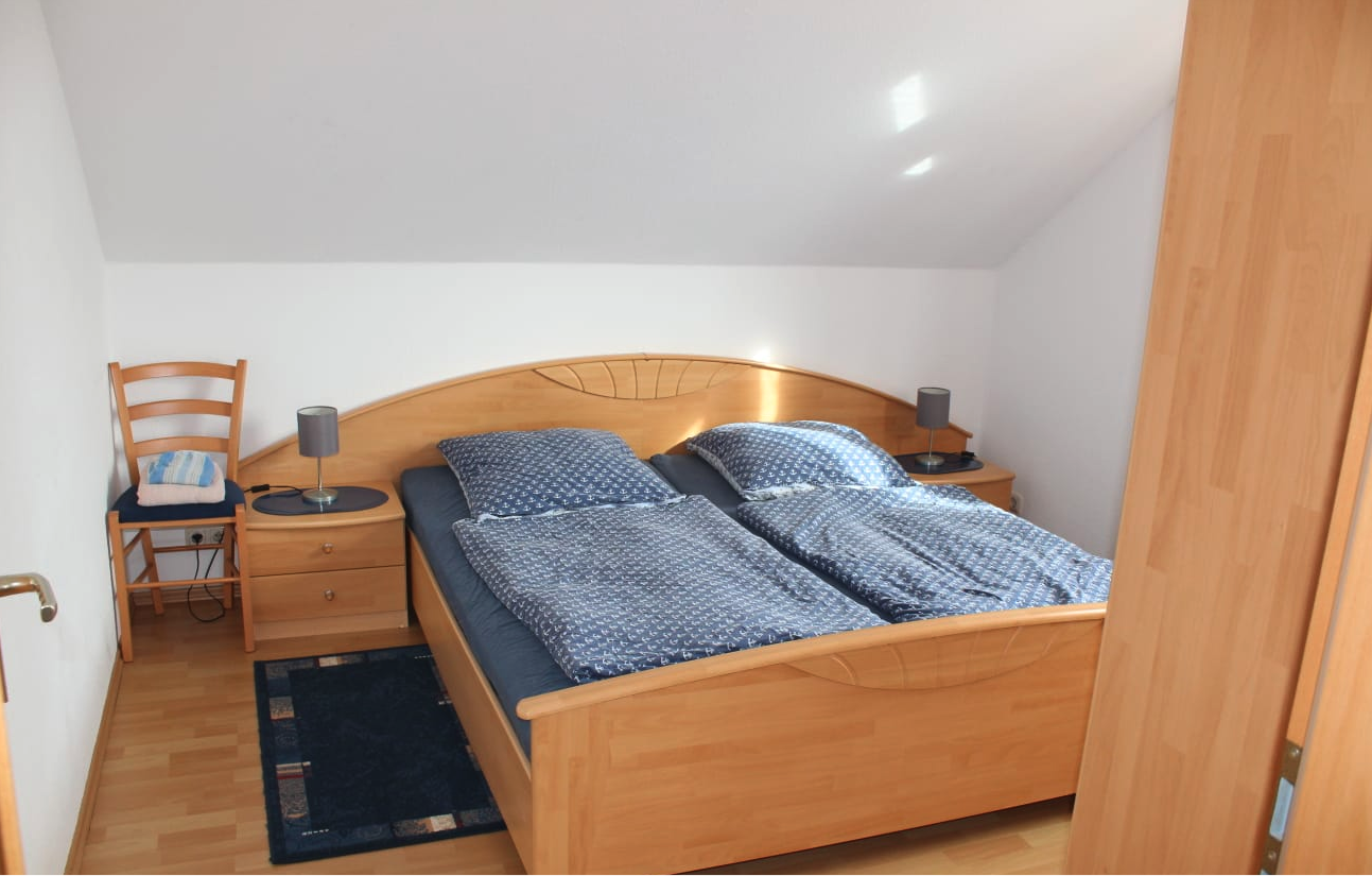 Monteurwohnung - Bettwäsche: Bettwäsche inklusive - Sächsische Schweiz - Schlafzimmer1 - Monteurzimmer Appartment Dresden Schlaf-Platz e.G.