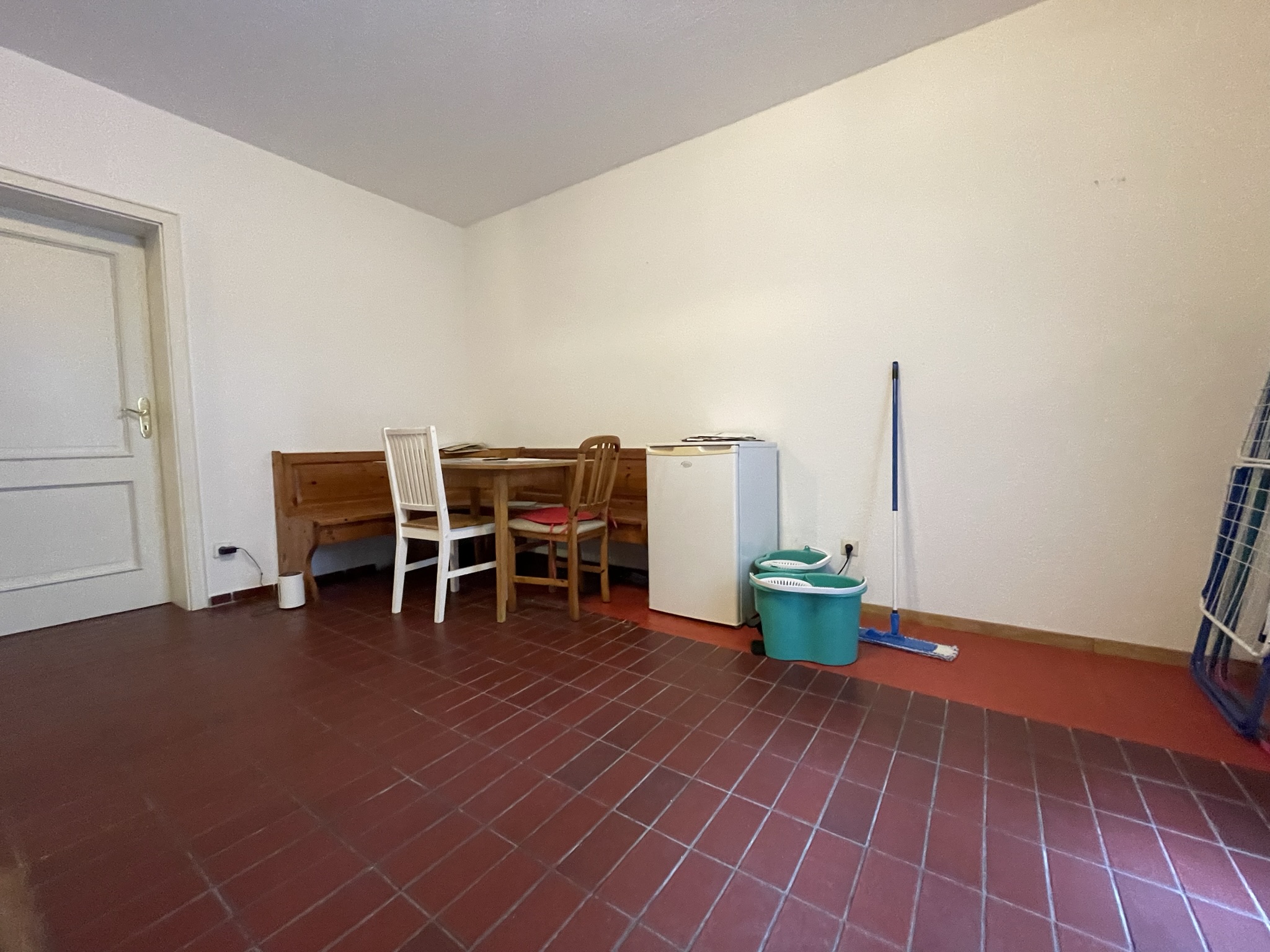 Monteurwohnung - Einzelbetten - Baden-Württemberg - HAVENU Monteurzimmer direkt an der A5!