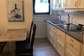 Monteurzimmer: Die wunderschöne Küche - Zum Langenberg