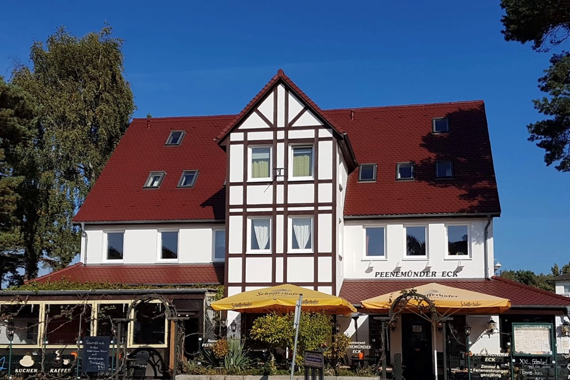 Monteurzimmer: Ansicht von vorn - Helle renovierte Wohnungen in Karlshagen auf Usedom 