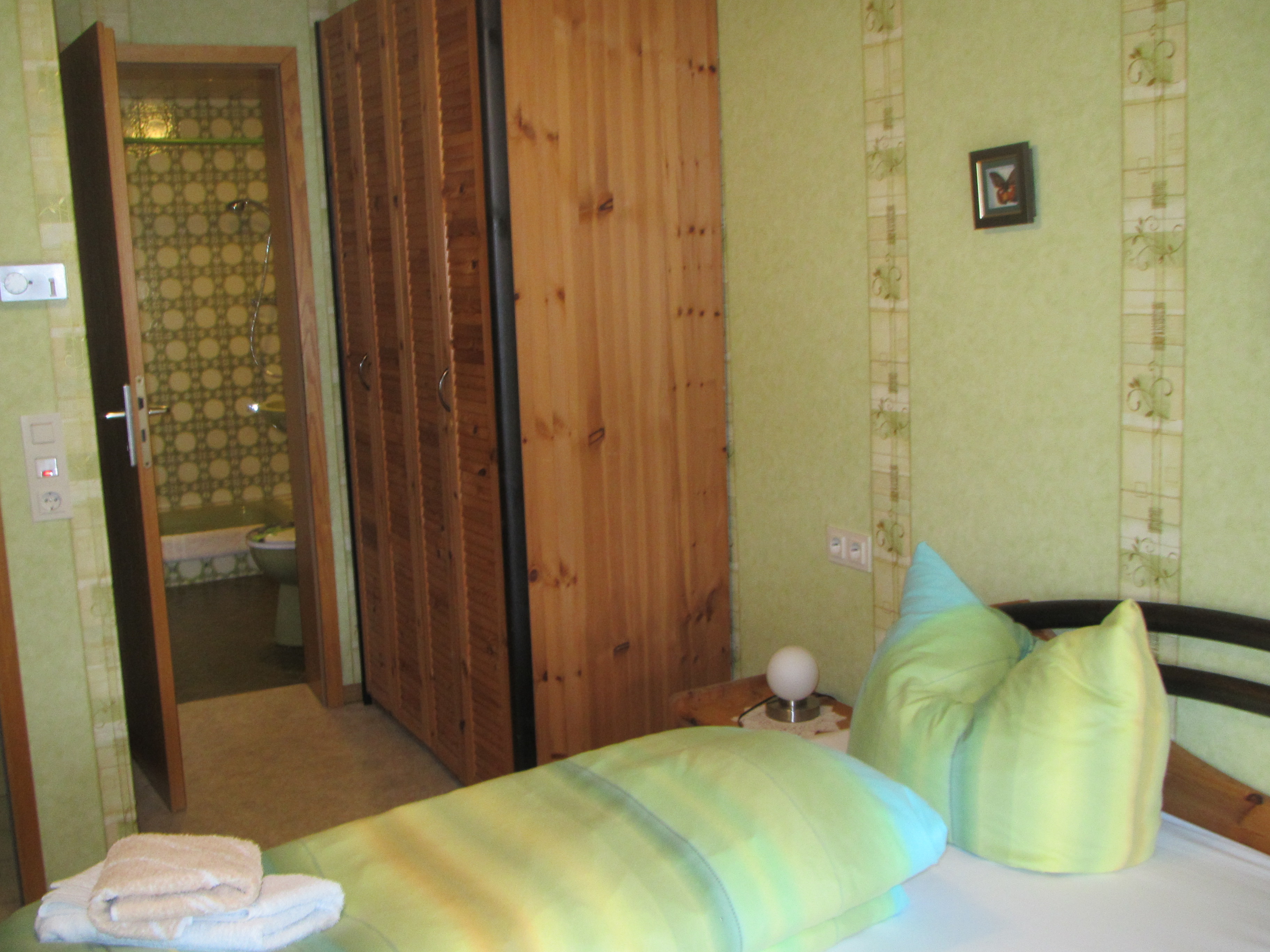 Monteurwohnung - Art der Unterkunft: Pension - Rheinland-Pfalz - Bett der Monteurunterkunft - Pension Dietmar Hoffmann