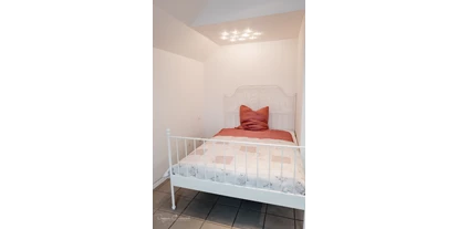 Monteurwohnung - PLZ 52379 (Deutschland) - Mädchencharme in der Nähe von Aachen