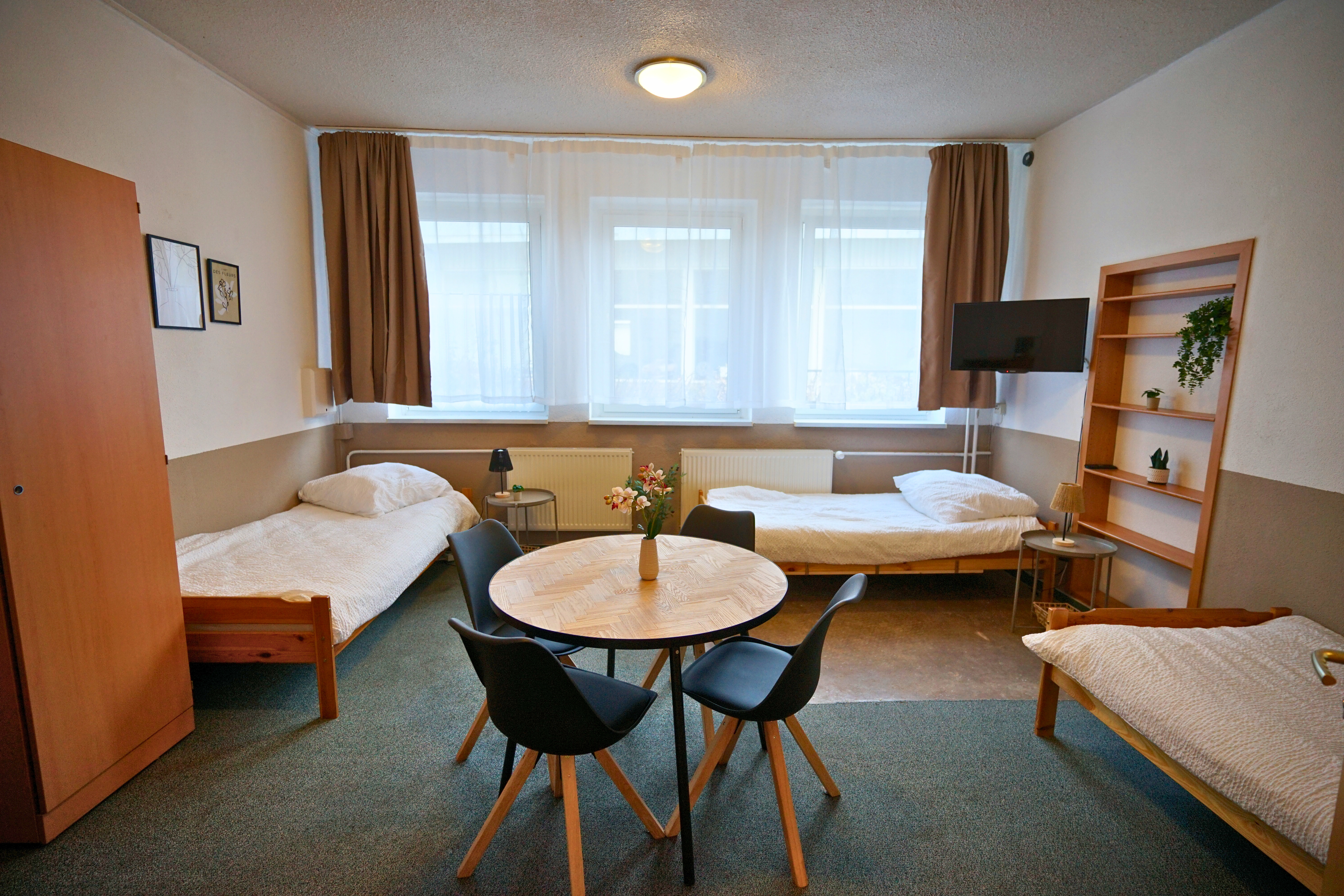 Monteurzimmer: Dreibettzimmer - Die GastHütte
