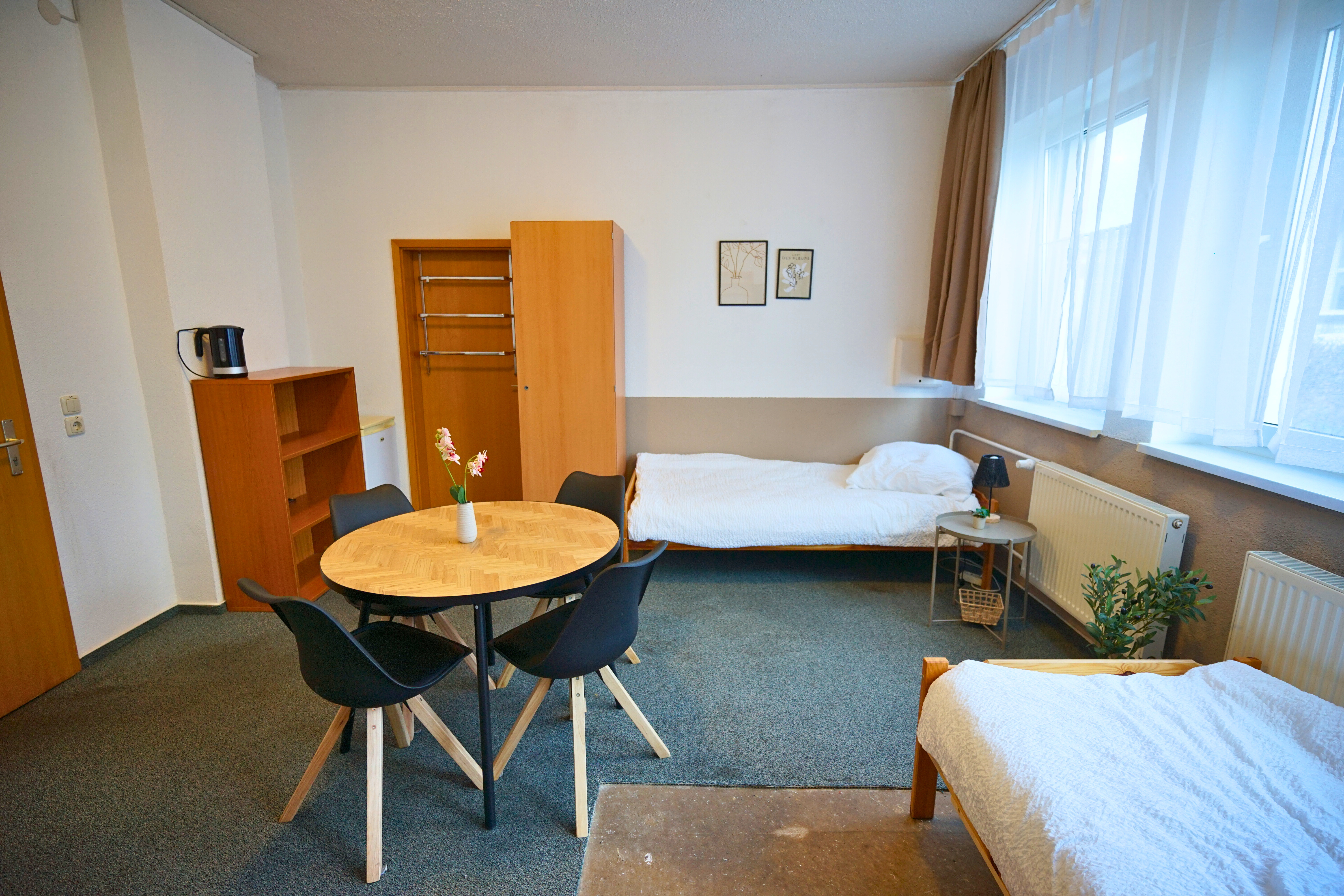 Monteurzimmer: Dreibettzimmer - Die GastHütte