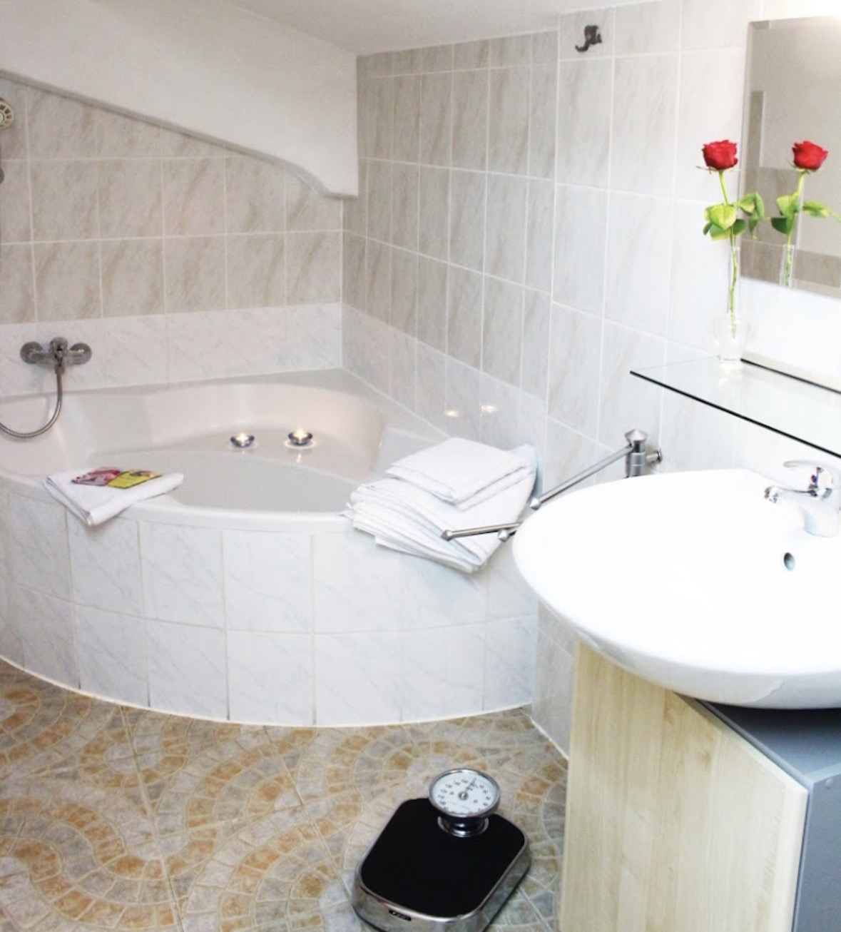 Monteurwohnung - Densbüren - Badezimmer - Haus Edith