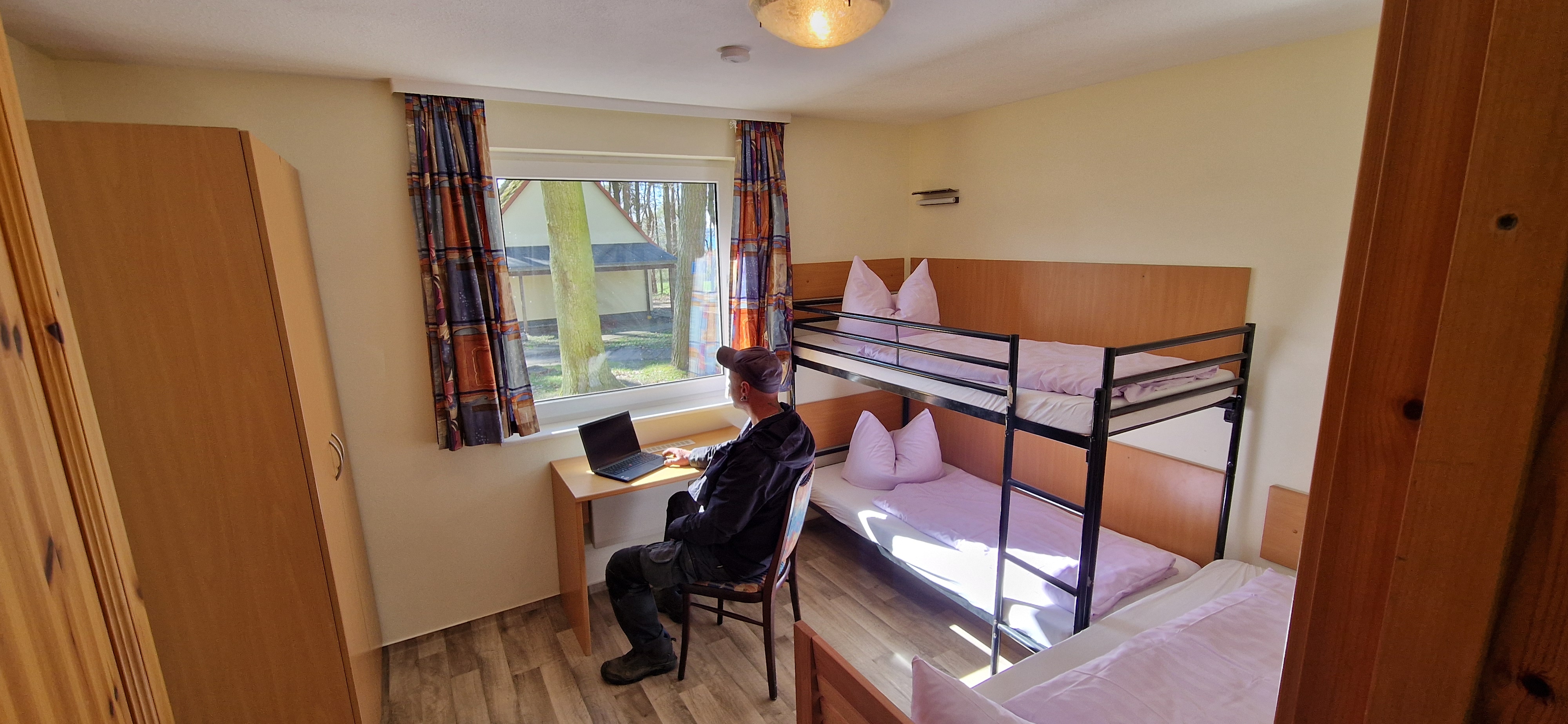 Monteurzimmer: 3- Bettzimmer - Hostel Schweriner See