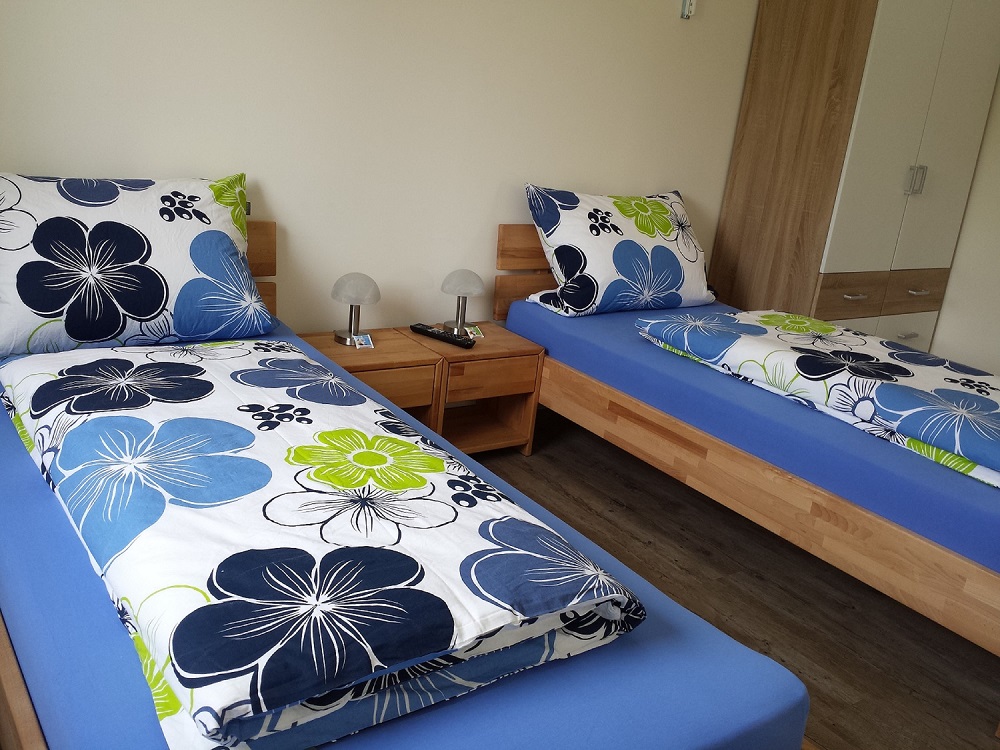 Monteurwohnung - PLZ 68623 (Deutschland) - Schlafzimmer - Monteur- und Ferienwohnung Sonnenhof