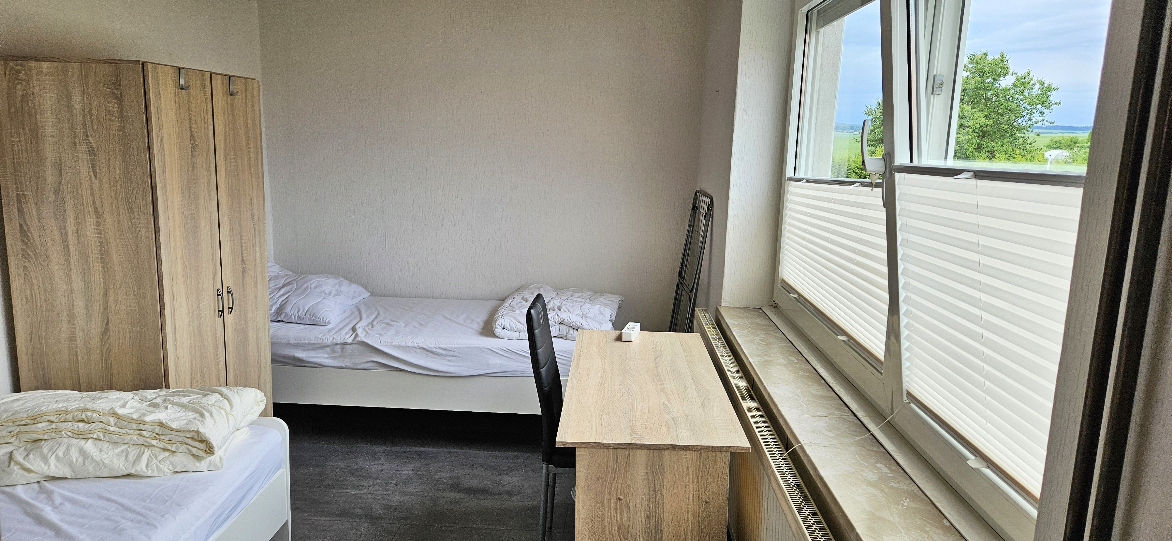 Monteurwohnung: Zimmer2 - erstes Stockwerk -  Monteurwohnung - Ausblick Desenberg