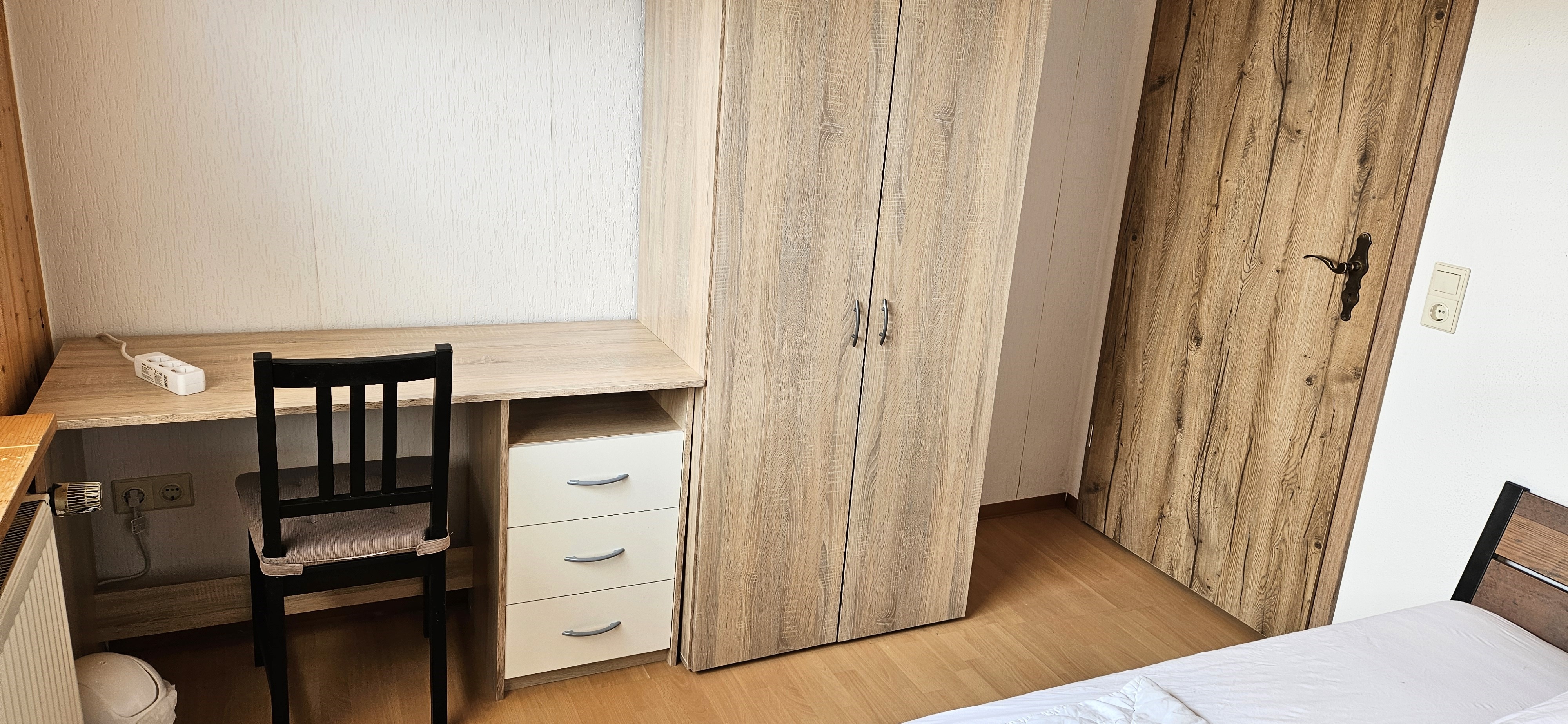 Monteurwohnung: Zimmer3 - zweites Stockwerk -  Monteurwohnung - Ausblick Desenberg