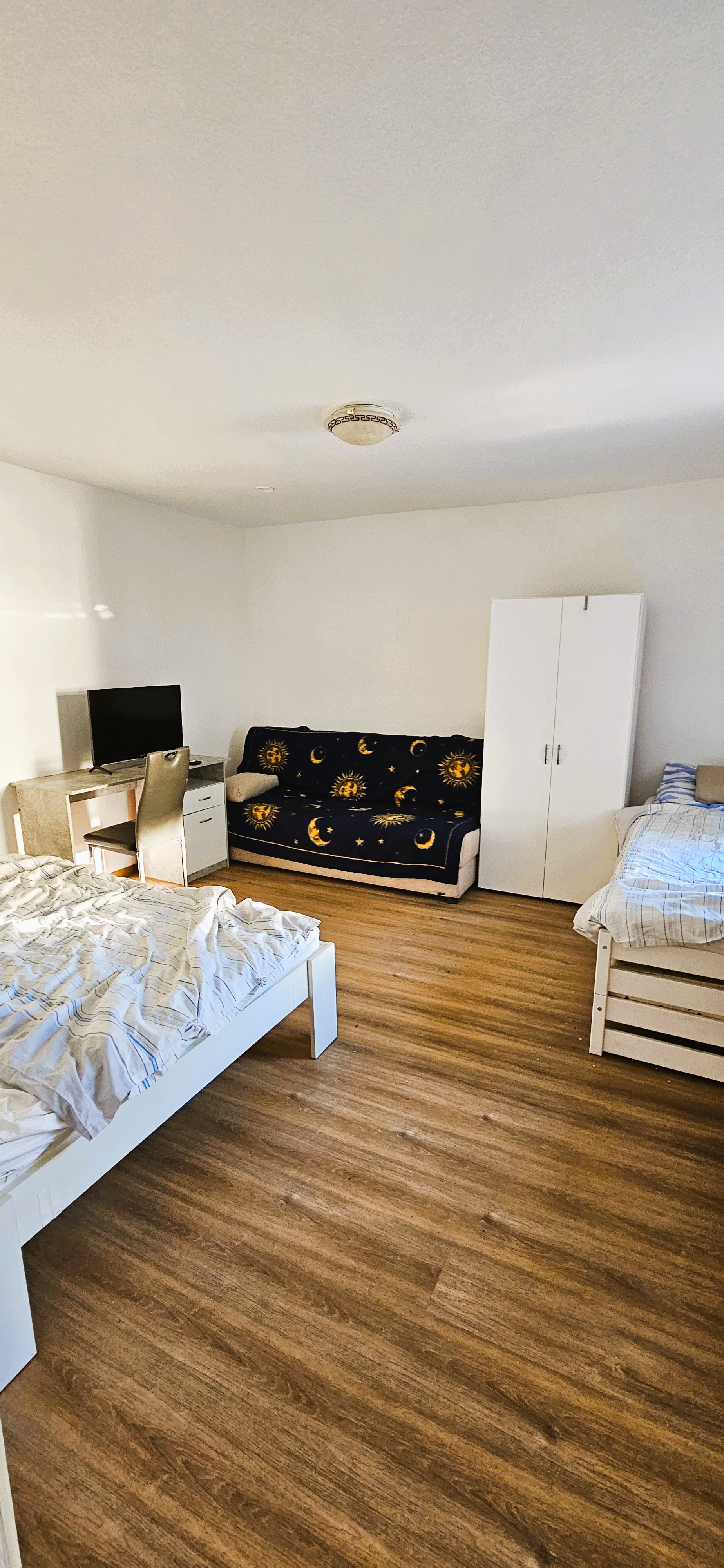 Monteurwohnung: Zimmer1 - Erdgeschoss - Monteurwohnung - Alte Schmiede