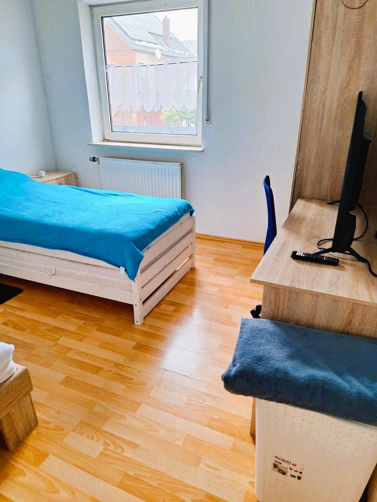 Monteurwohnung: Zimmer1 - erstes Stockwerk - Monteurwohnung 1. OG - Zimmer bei Alina