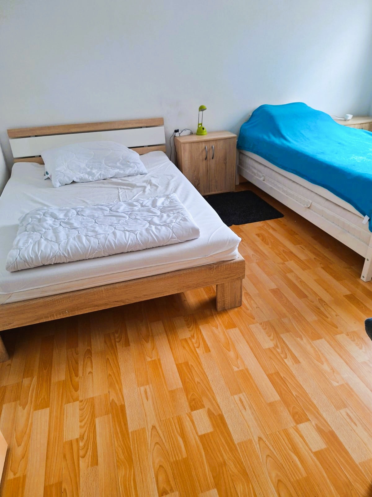 Monteurwohnung: Zimmer2 - erstes Stockwerk - Monteurwohnung 1. OG - Zimmer bei Alina