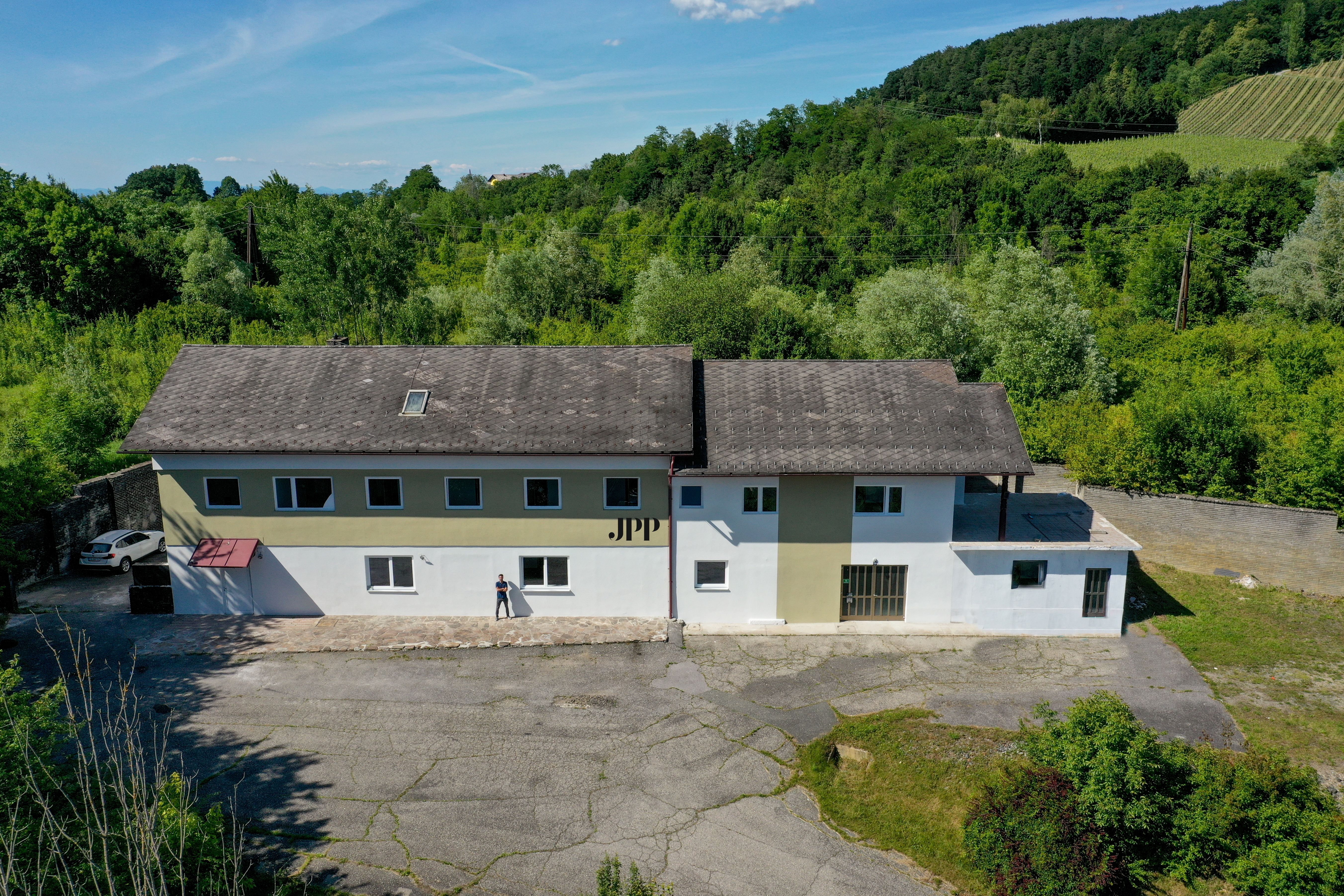 Monteurzimmer: Außenbereich - Arbeiterunterkunft Spielfeld/Straß