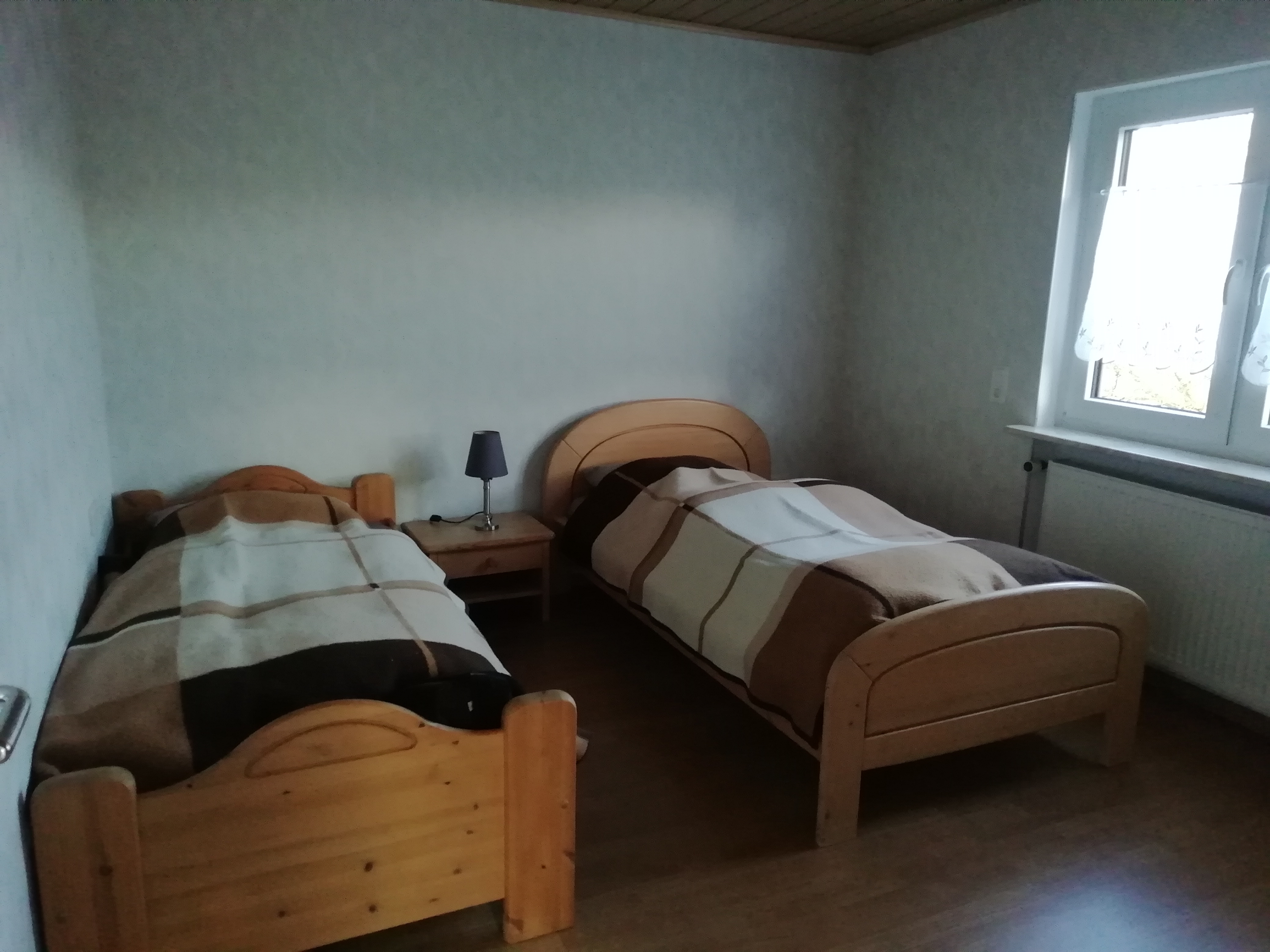 Monteurwohnung - PLZ 34537 (Deutschland) - Schlafzimmer - Kleegarten