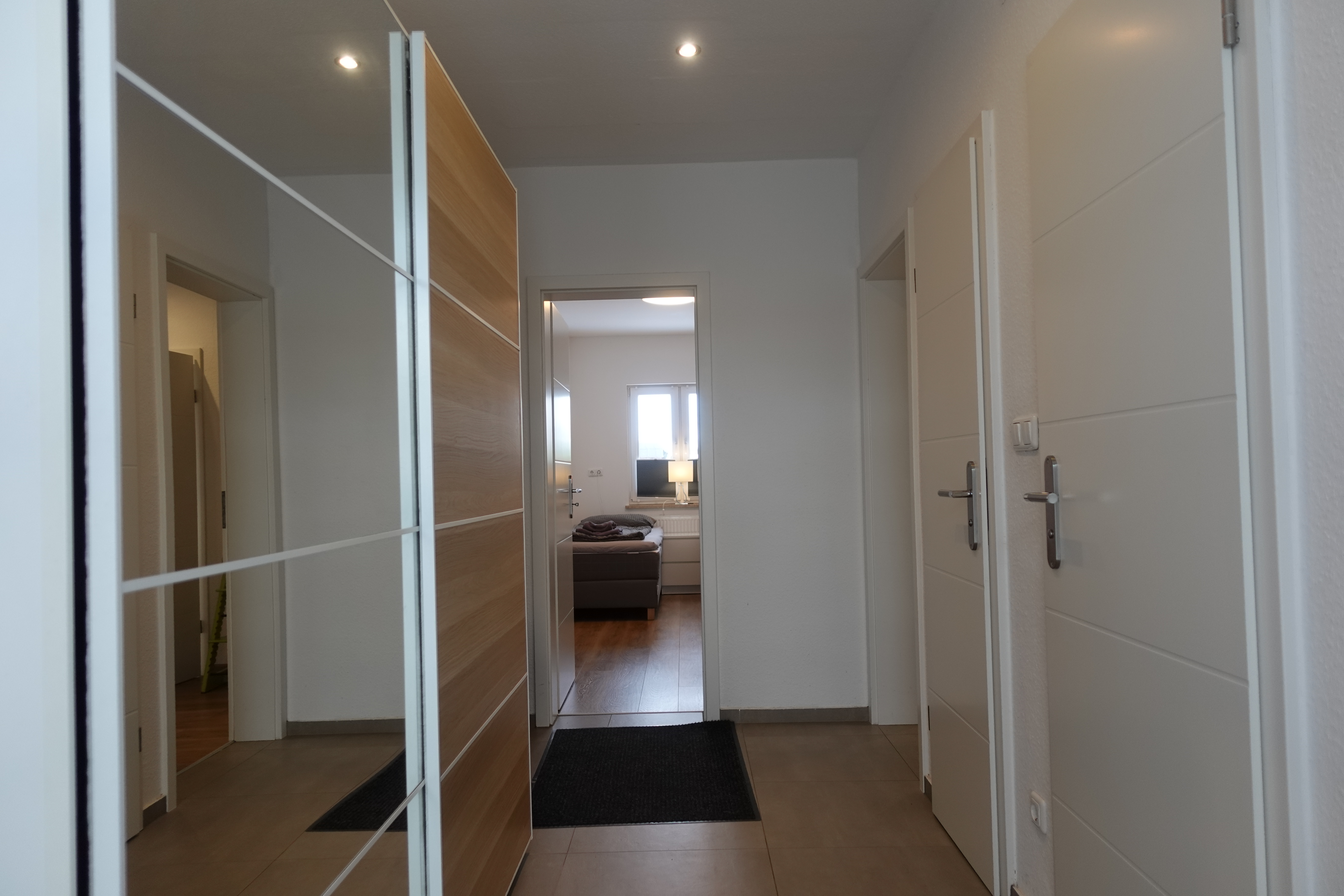 Monteurwohnung - Eingangsbereich - Haus Irmgard 1-6 Personen. Wir bieten Unterkünfte für insg 60 Personen