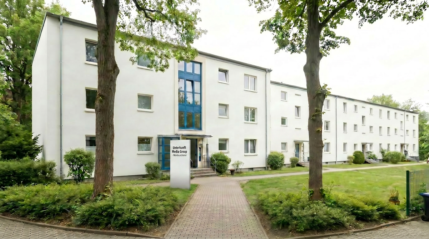 Monteurwohnung - Kühlschrank - Flusslandschaft Elbe - Monteurunterkunft Hamburg – Wasmerstraße