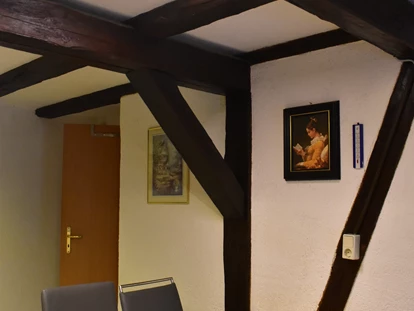 Monteurwohnung - TV - Deutschland - Essecke Küche mit Lichtspot - Leischnerhof
