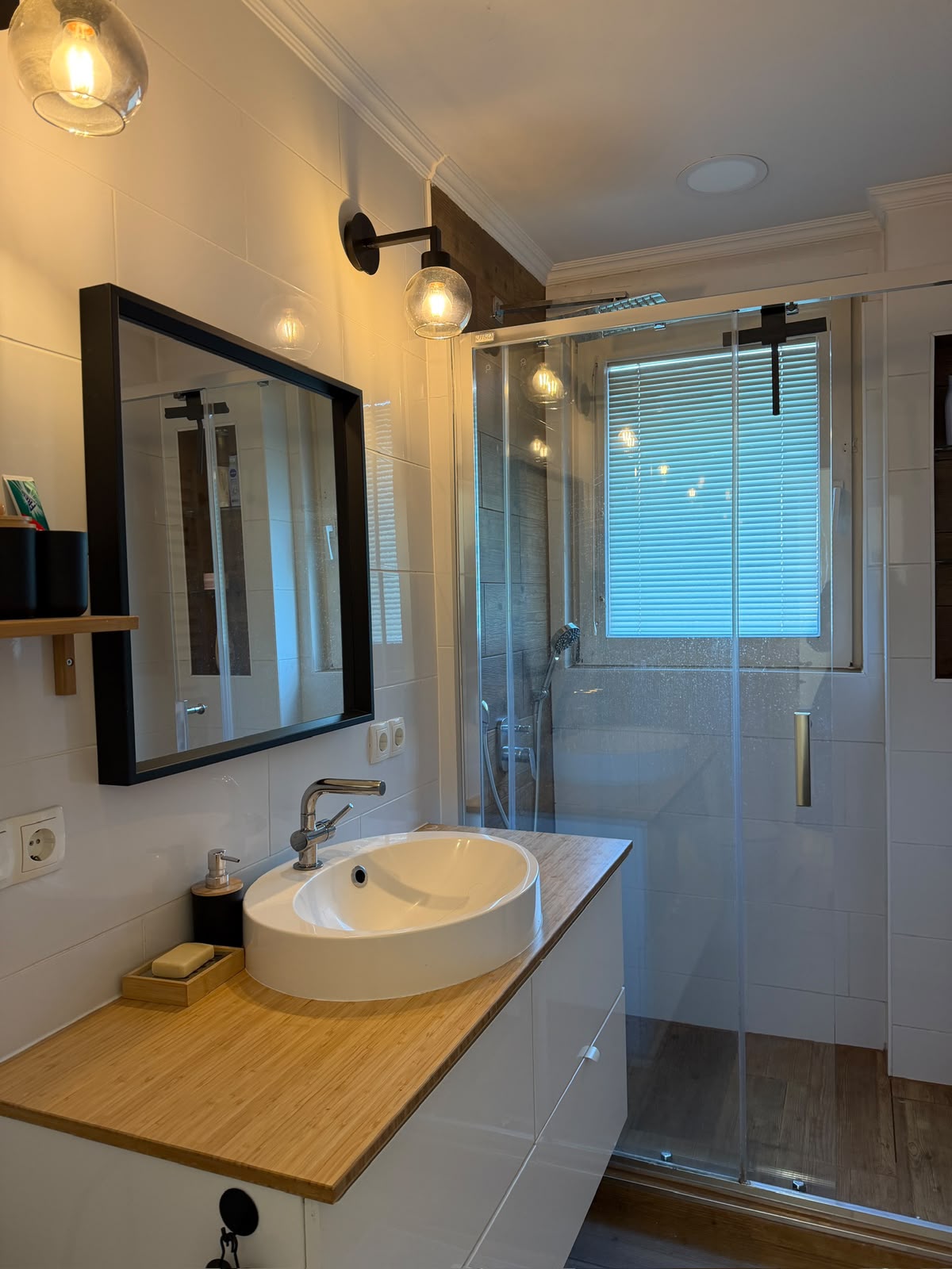Monteurwohnung - TV - Wien-Stadt - Business- & Monteurwohnung nahe Flughafen