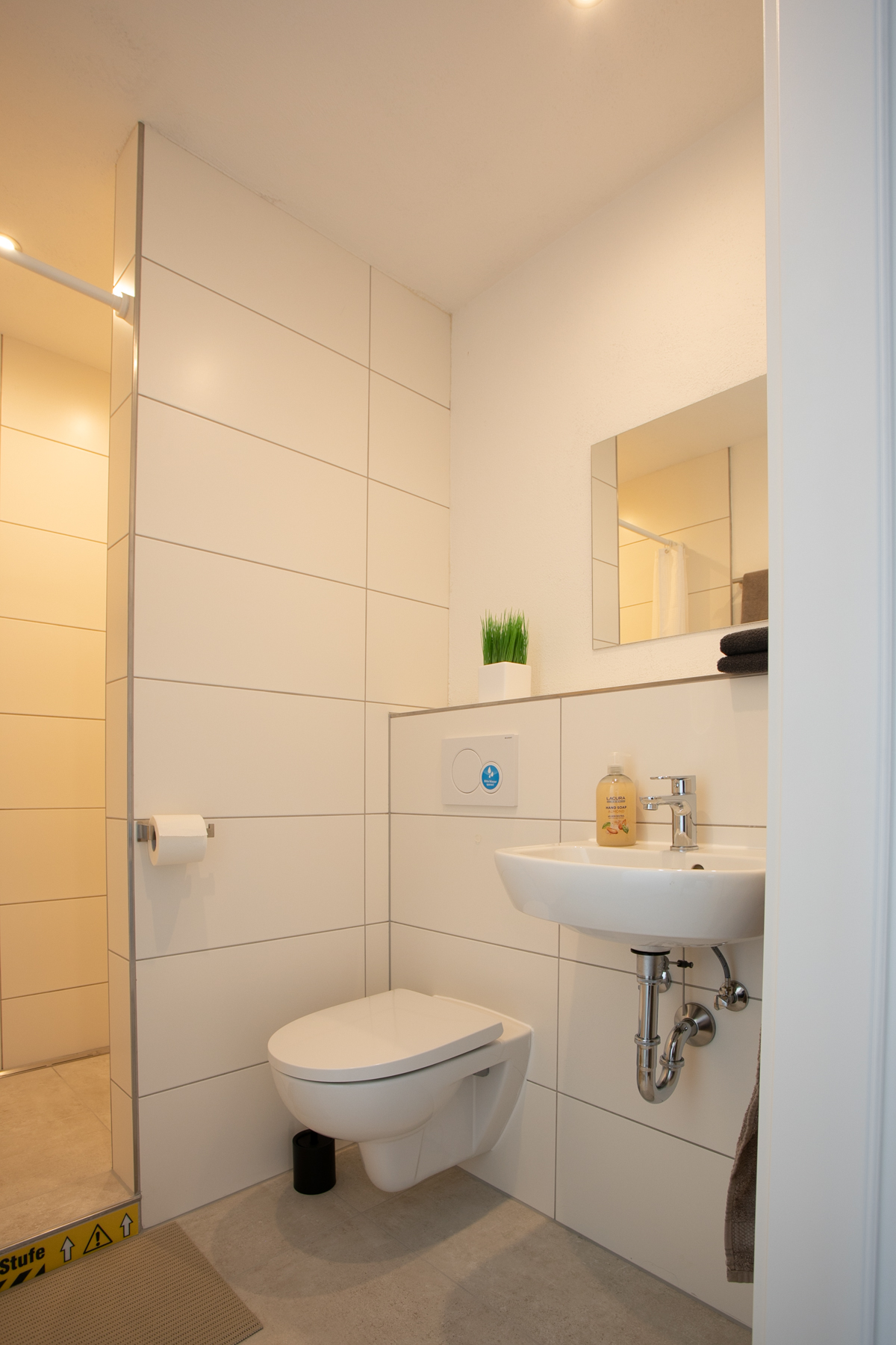 Monteurwohnung - Zimmertyp: Doppelzimmer - Hessen - Beispiel für Bad/WC auf dem Zimmer - Walters Weidelbach 