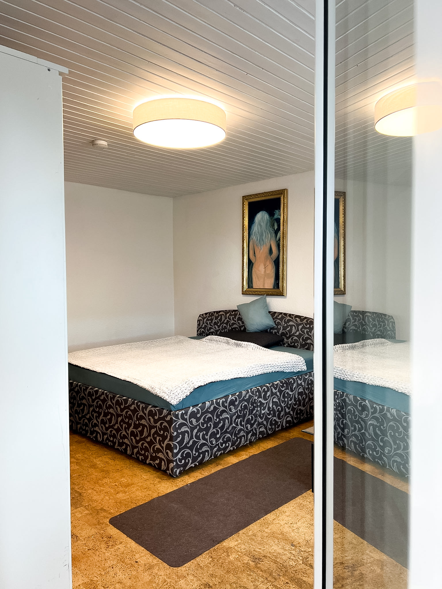Monteurwohnung - PLZ 74532 (Deutschland) - SZ mit Doppelbett - Großes 3 SZ Apartment mit Balkon, WLAN & Parkplatz