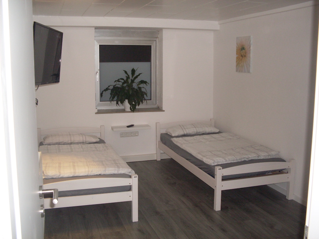 Monteurwohnung - Zimmertyp: Doppelzimmer - Alsdorf (Städteregion Aachen) - Zimmer_1 - Monteurzimmer A. Simon