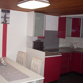 Monteurzimmer: Essbereich mit Küche - Monteurzimmer A. Simon