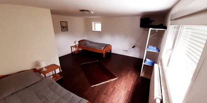 Monteurwohnung - Hannoversch Münden - Schlafzimmer im EG, Nr. 1 - Ferienhaus Am Hemkeberg