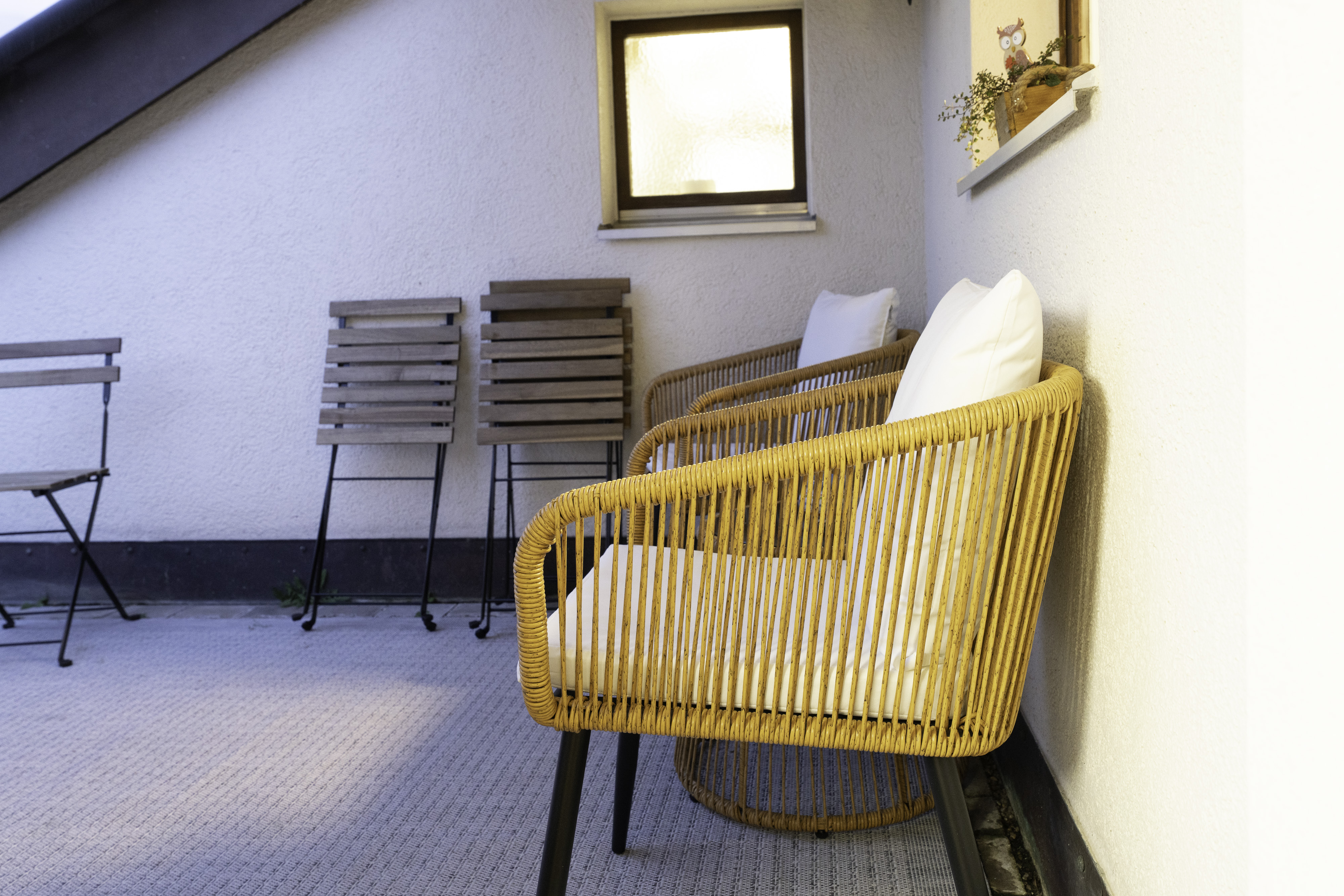 Monteurzimmer: Balkon - Komfortable 8 Personenwohnung nahe Aarau