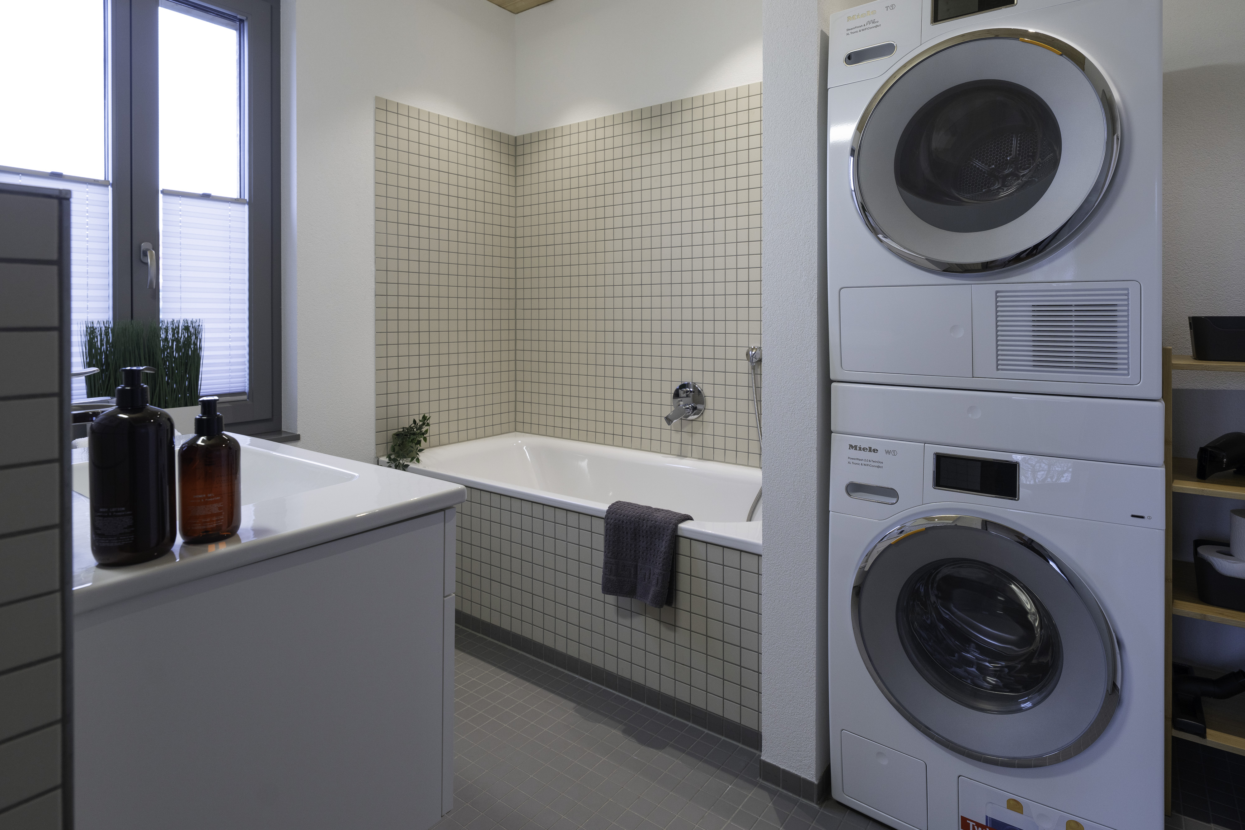 Monteurzimmer: Waschmaschine/Trockner - Komfortable Wohnung Wettingen