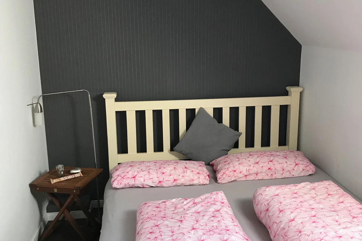 Monteurzimmer: Schlafzimmer - Ferienwohnung  Landart