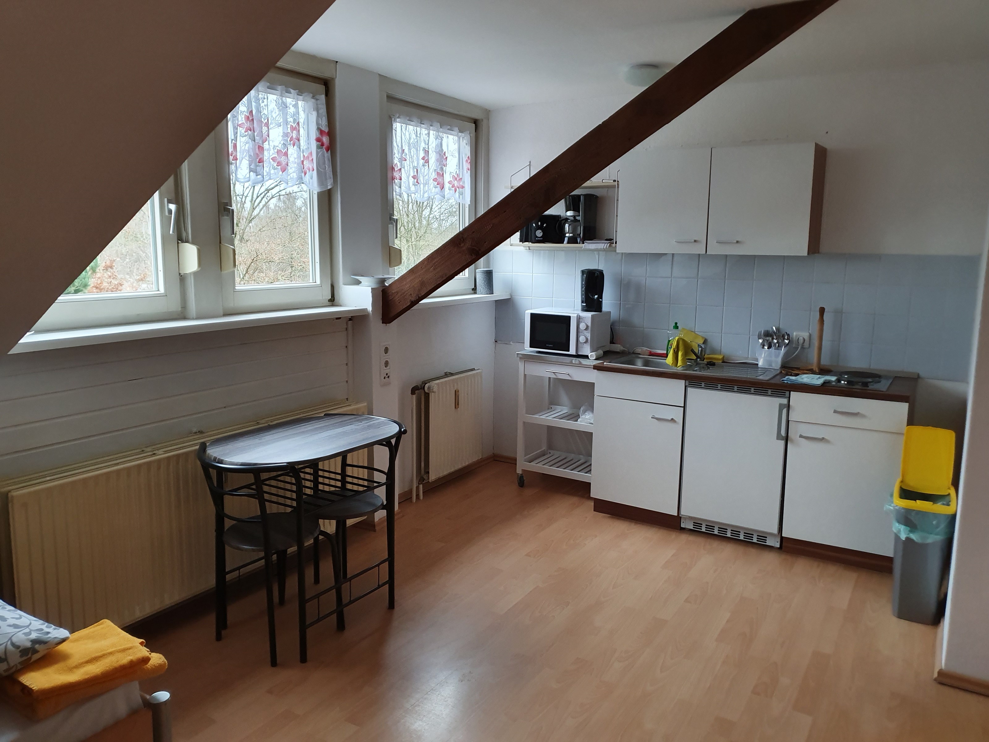 Monteurzimmer: Fürstenallee Küche - Gaby Rulle