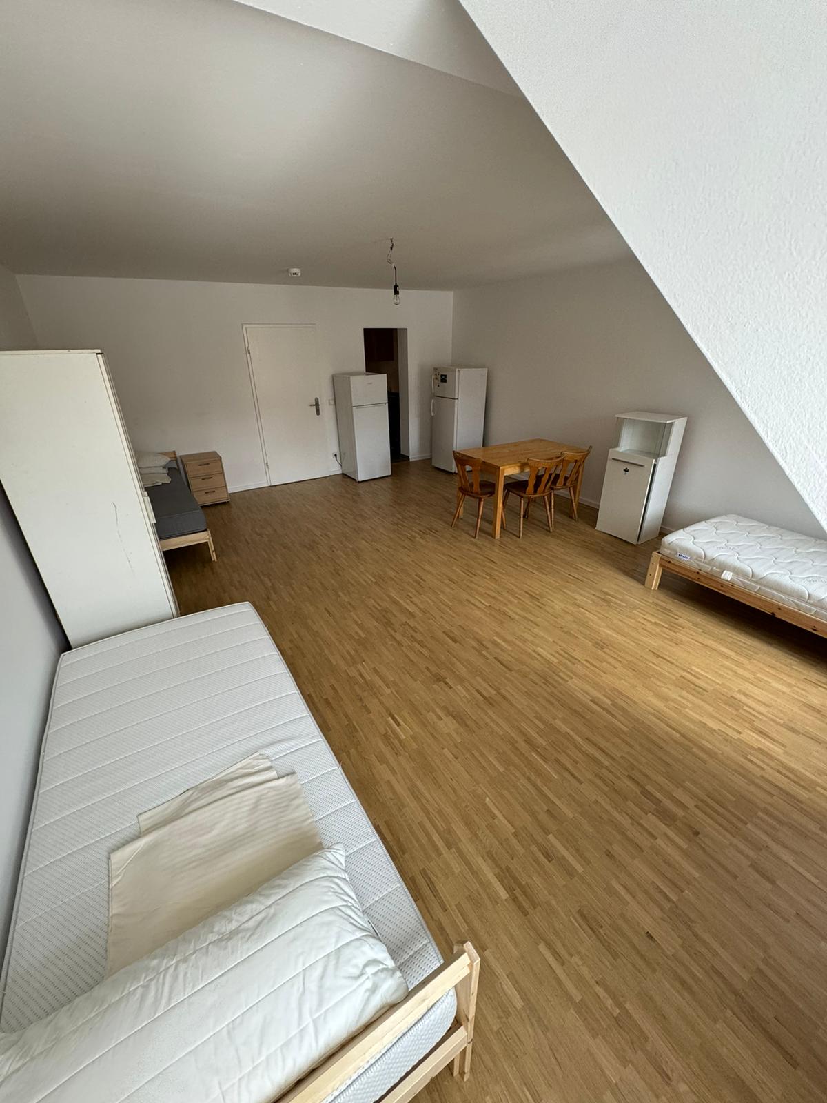 Monteurwohnung - Art der Unterkunft: Apartment - Home4Crew 3Z Marienplatz bis 8 Personen