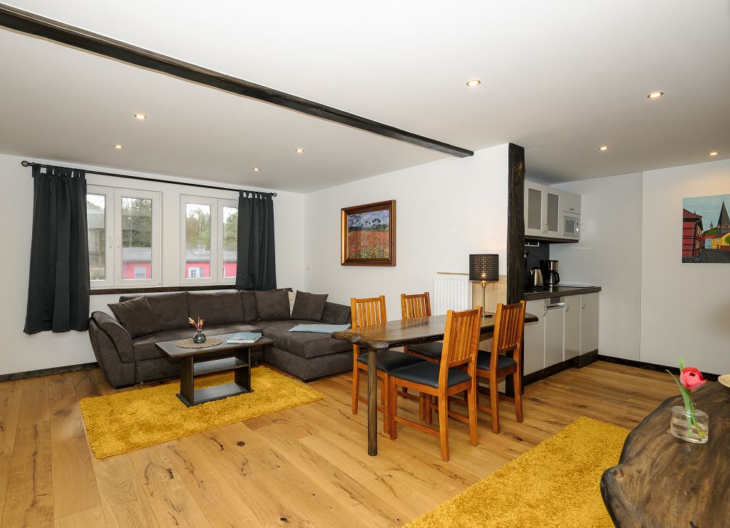 Monteurzimmer: 2-Zimmer-Wohnung - Vierburg Bützow