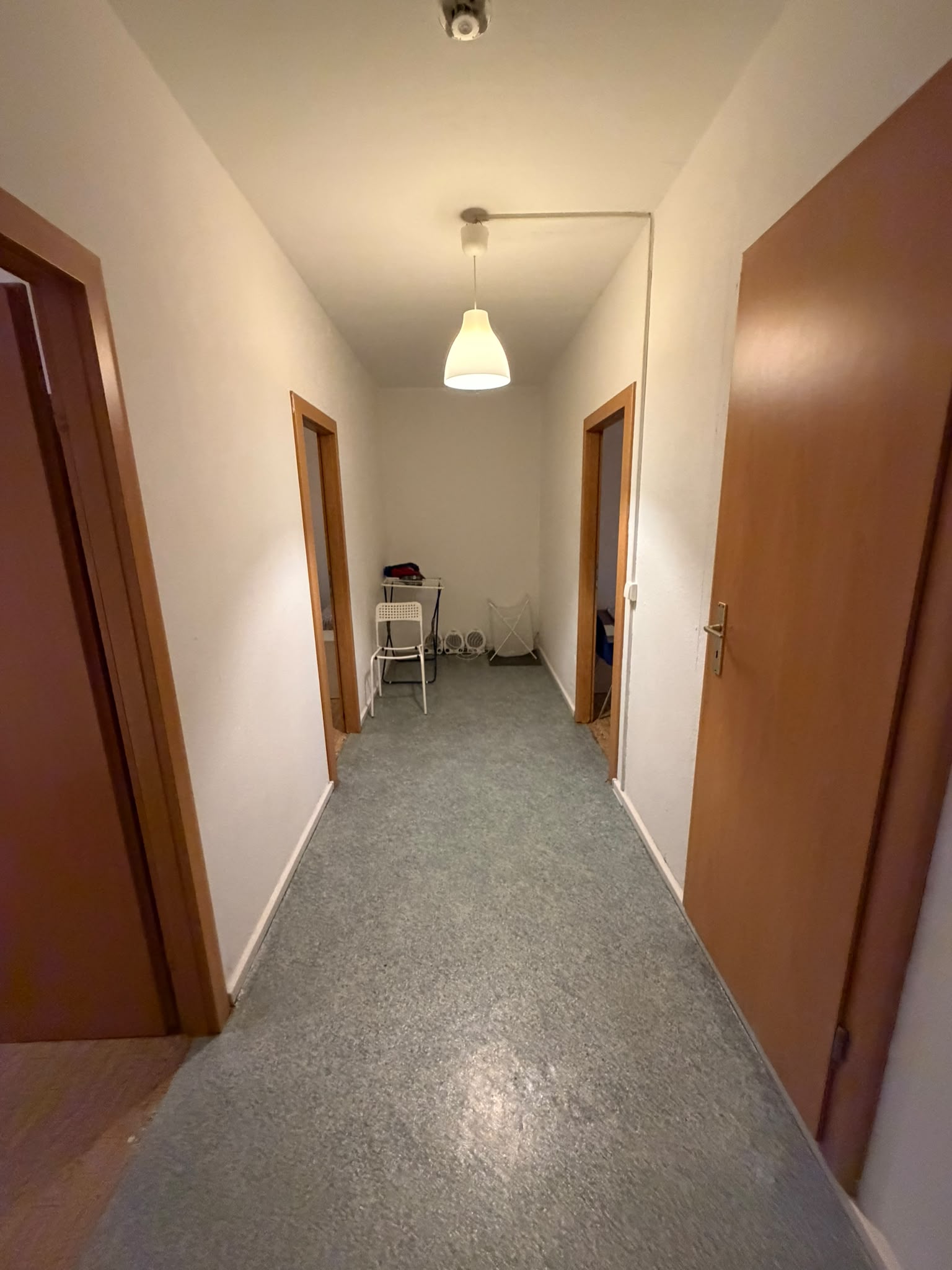 Monteurzimmer: Flur - Voll ausgestattete Monteurwohnung, 3 Zimmer