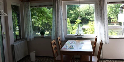 Monteurwohnung - Kaffeemaschine - Schleswig-Holstein - Essbereich EG - Ferienwohnung Buttemühle