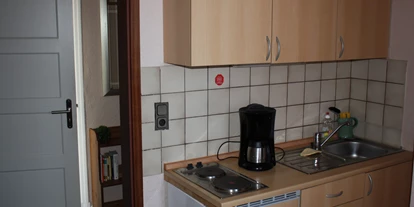 Monteurwohnung - Kaffeemaschine - Schleswig-Holstein - Küche OG - Ferienwohnung Buttemühle