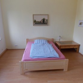 Monteurzimmer: Monteur Zimmer 1 mit einem 1,4 m Bett - Monteurzimmer-Hehlen