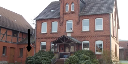 Monteurwohnung - PLZ 31860 (Deutschland) - Mit separatem Eingang zu den Monteur Zimmern im ersten Stock. - Monteurzimmer-Hehlen