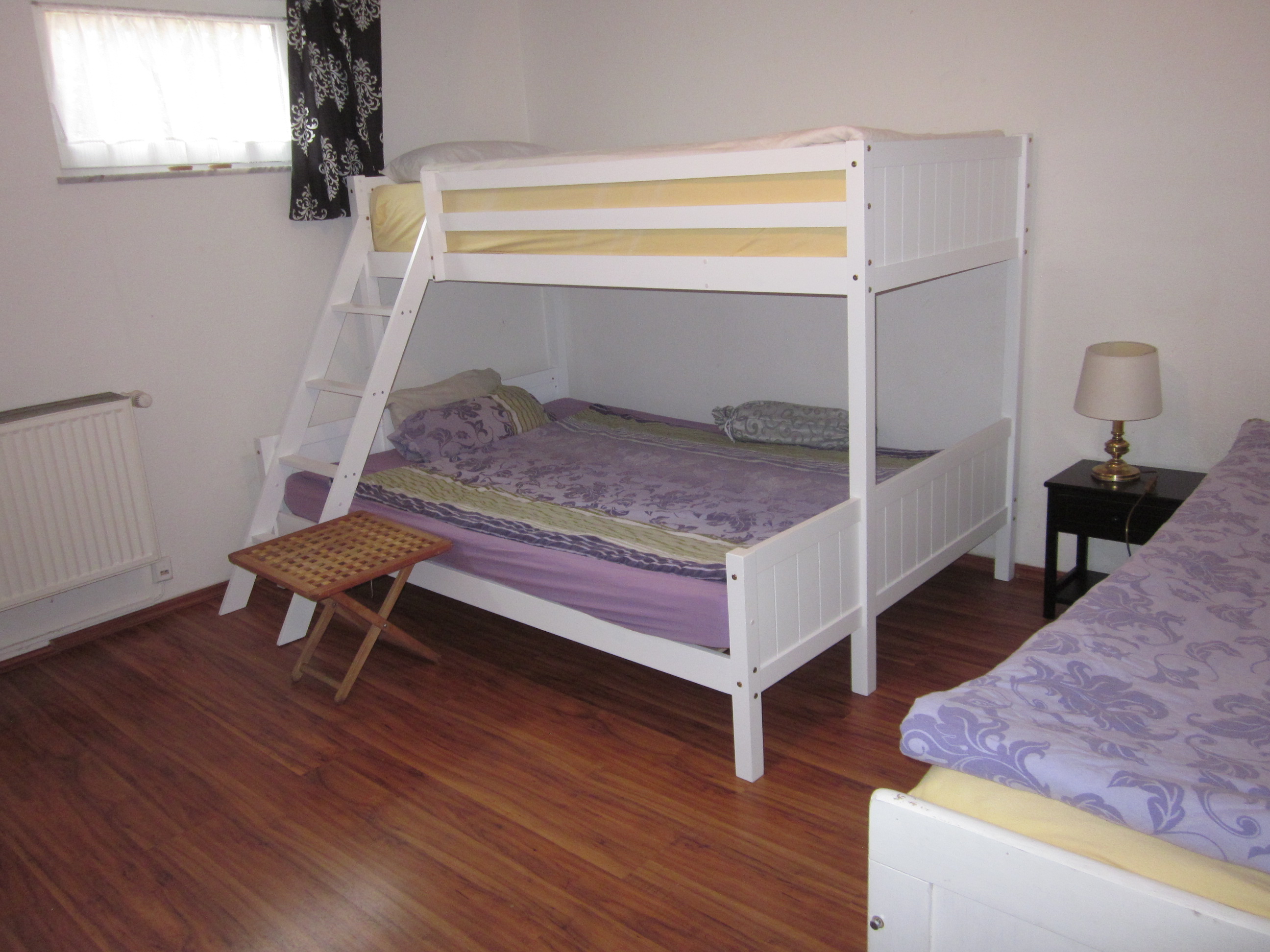 Monteurwohnung - Badezimmer: eigenes Bad - Hamburg-Umland - Schlafzimmer / Souterrain - Casa Cerasum