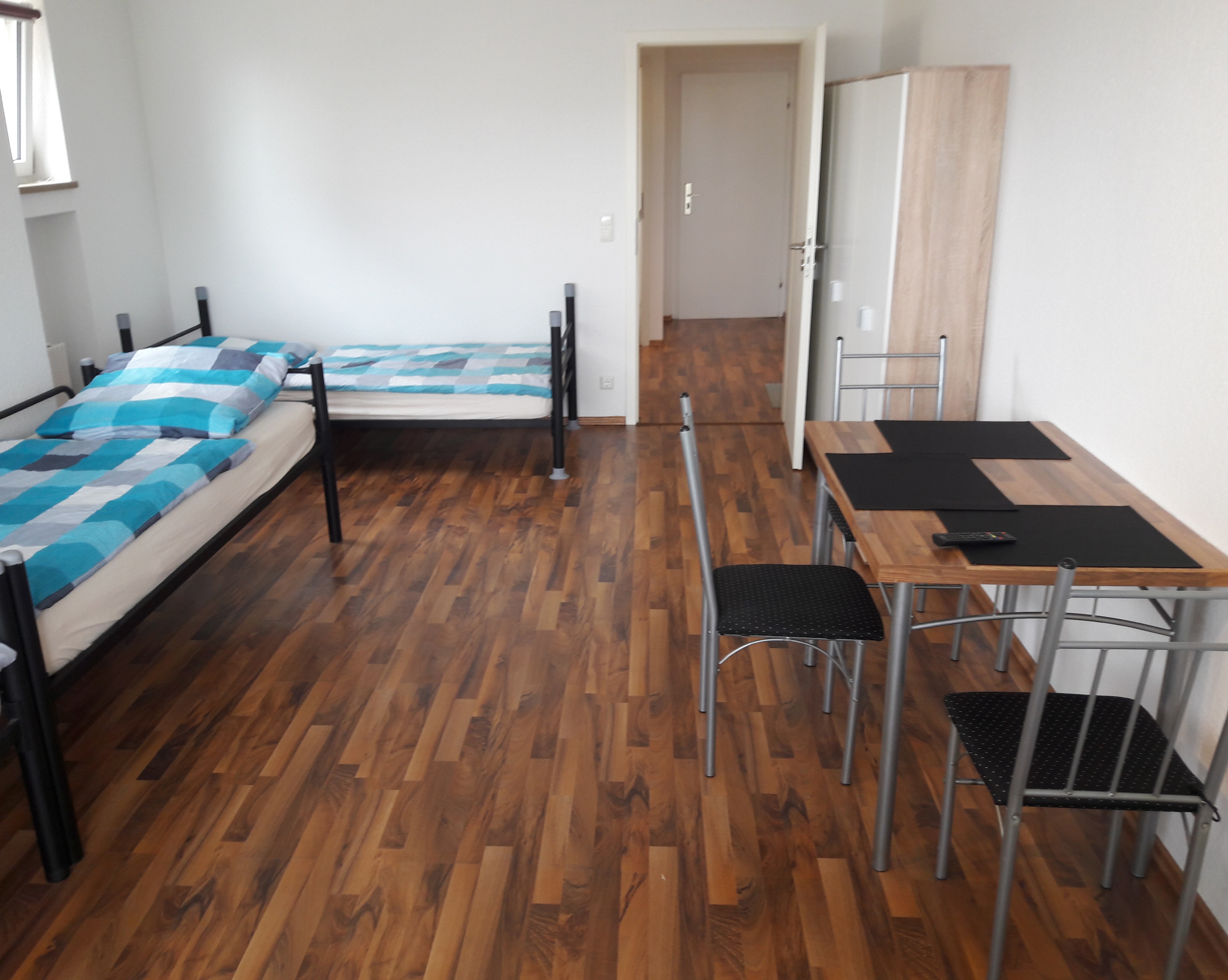 Monteurzimmer: Apartment Christof (Polski) Wohnungen & Pension Unterkünfte für 1-50 Personen