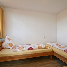 Monteurzimmer: Weiteres Schlafzimmer für Monteure - Ferienwohnungen und Apartments Zunhammer