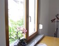 Monteurzimmer: Möbliertes Zimmer in Hattersheim (zwischen Frankfurt/Main und Wiesbaden)  