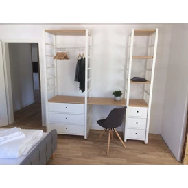 Monteurzimmer: Schlafzimmer Ferienwohnung Stadtblick - Storch Appertements