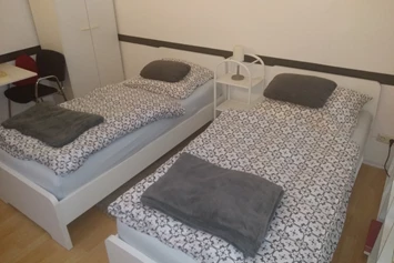Monteurzimmer: Betten mit hochwertigen Matratzen in der Monteurwohnung in Nauen nähe Berlin und Potsdam. - Kleines Gästehaus bei Berlin und Potsdam