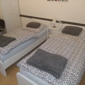 Monteurzimmer: Betten mit hochwertigen Matratzen in der Monteurwohnung in Nauen nähe Berlin und Potsdam. - Kleines Gästehaus bei Berlin und Potsdam
