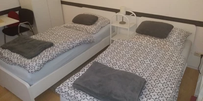 Monteurwohnung - TV - Falkensee - Betten mit hochwertigen Matratzen in der Monteurwohnung in Nauen nähe Berlin und Potsdam. - Kleines Gästehaus bei Berlin und Potsdam