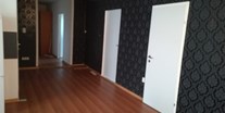 Monteurwohnung - Zimmertyp: Einzelzimmer - Schwechat - Flur der Monteurwohnung in Vösendorf - nahe Wien. - ZIMMER VÖSENDORF